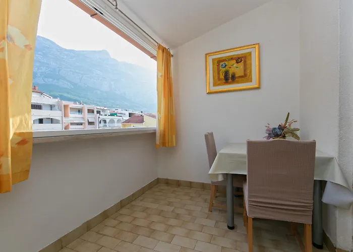 Appartement 2 *