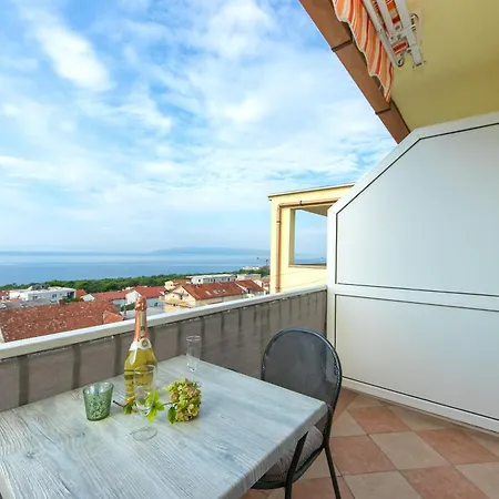 2 Apartment *