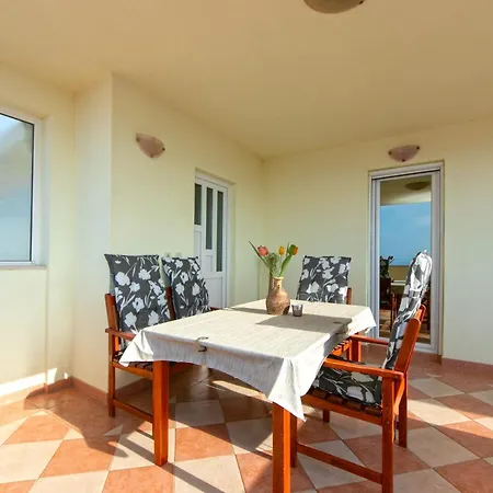 Apartment 2 Makarska