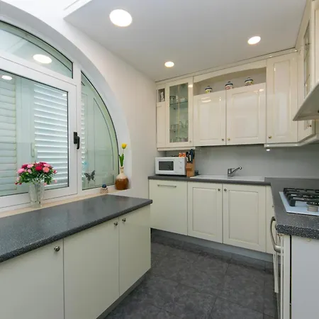 Apartment 2