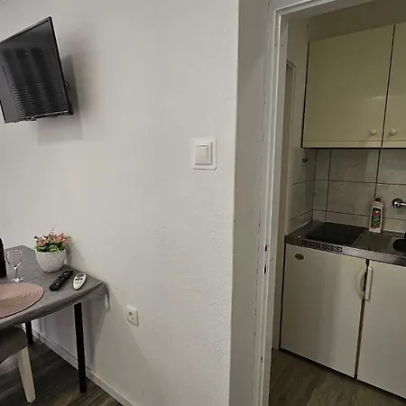 Apartment 2 *
