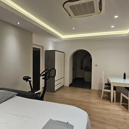 Apartment 2 *
